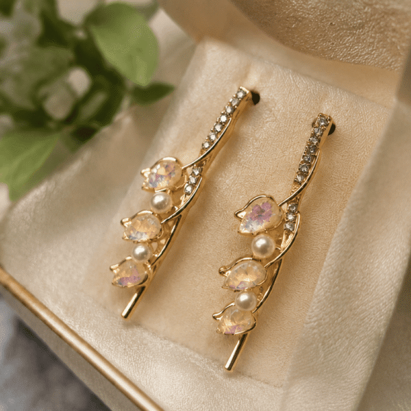 Elegant Floral Crystal Hair Clip for Women