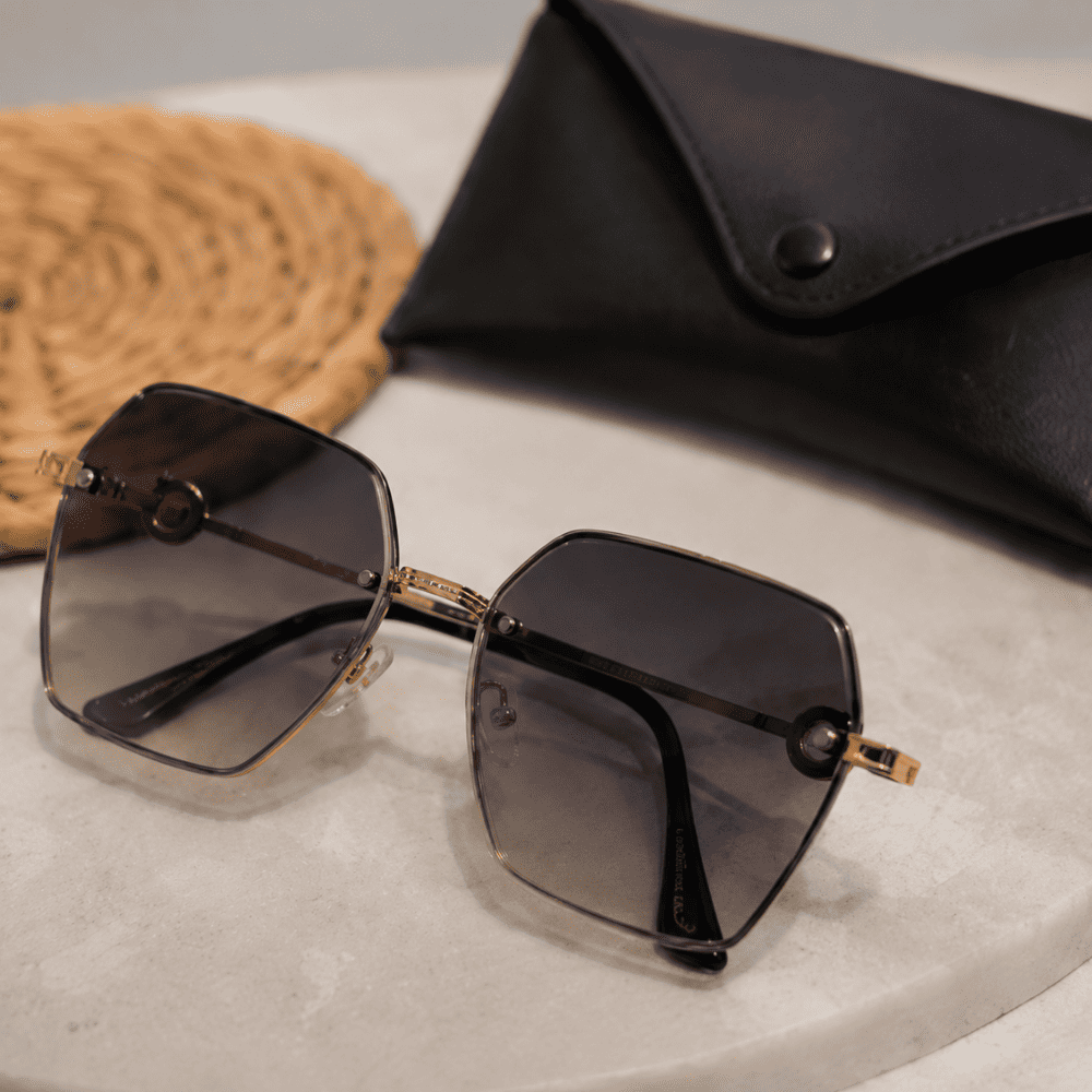 Luxury Geometric Gradient Sunglasses for Men & Women - Image 4